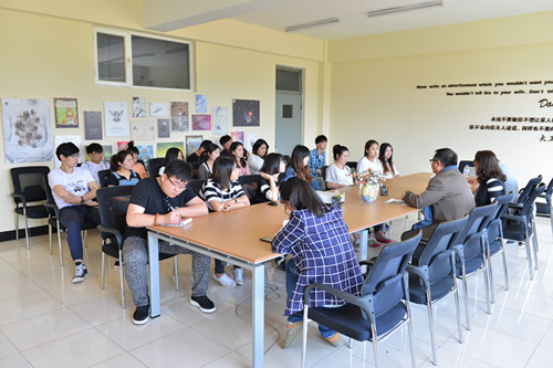 1. 广告学院期中教学检查学生座谈会.jpg